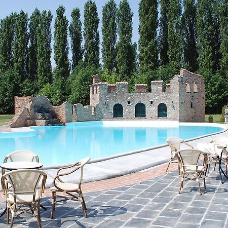 Tenuta Il Tenchio Lacchiarella Bagian luar foto