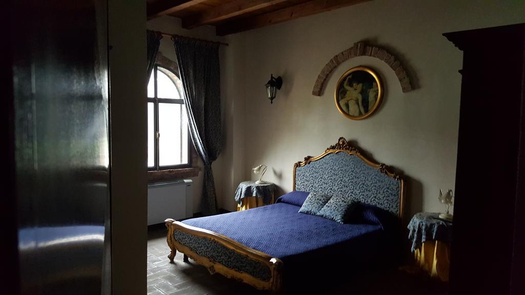 Tenuta Il Tenchio Lacchiarella Bagian luar foto