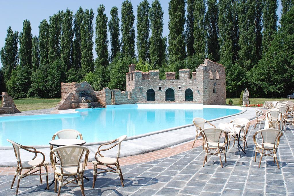 Tenuta Il Tenchio Lacchiarella Bagian luar foto