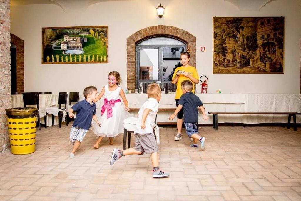 Tenuta Il Tenchio Lacchiarella Bagian luar foto